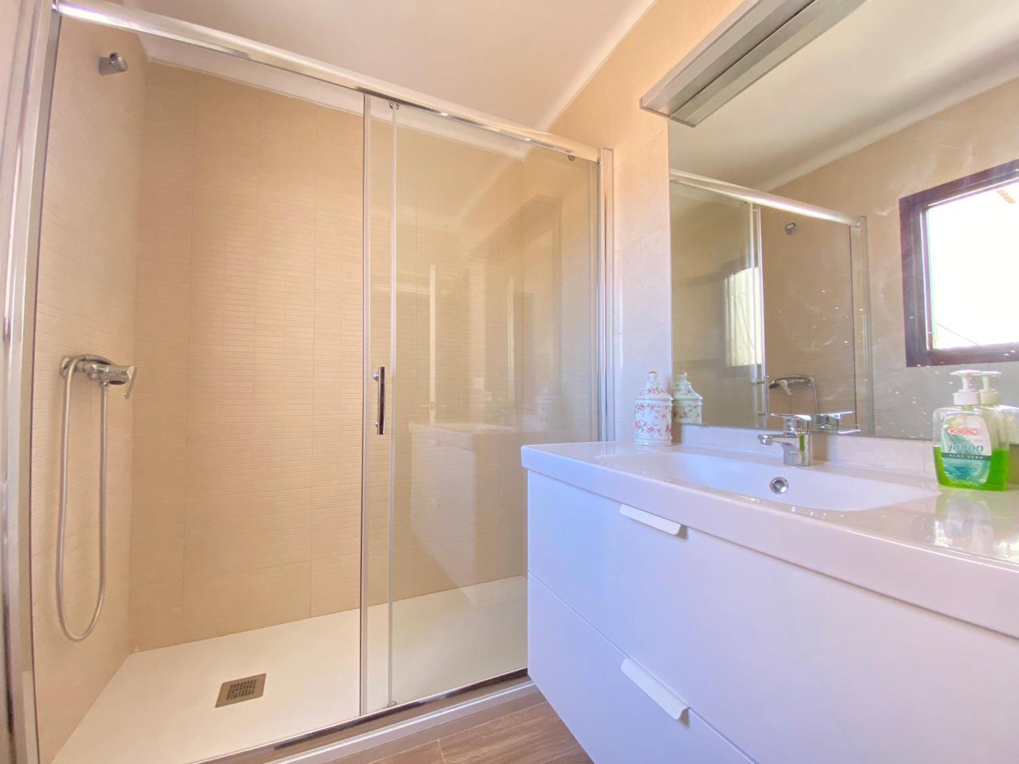 Casa Miguel - 3 Beautiful Apartments Availabe Sayalonga الغرفة الصورة